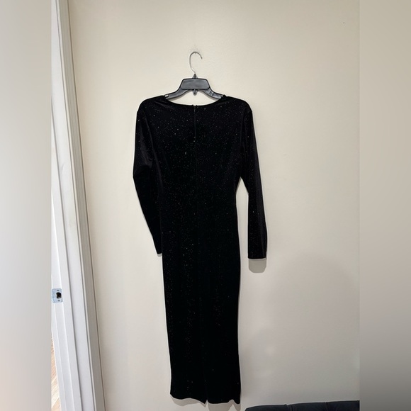 Black Long Sleeve dress size Large - Picture 6 of 8
